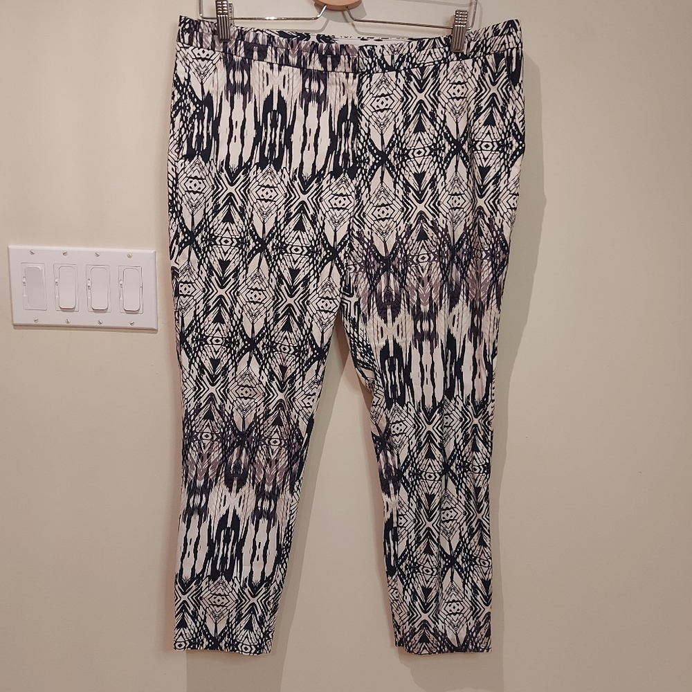 ❣️Ladies Atmosphere skinny pants size 14 (#291)